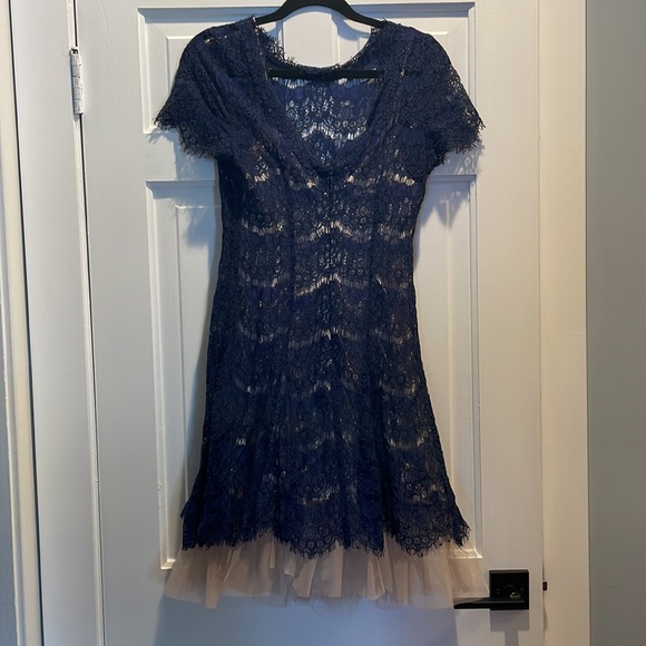 Modcloth Dress with blush bodice and Navy Lace Overlay - Picture 4 of 4
